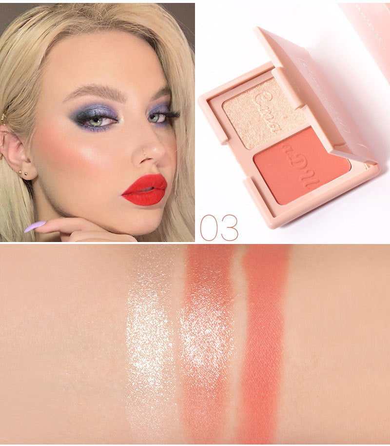 Two-tone blush highlighter and contouring palette